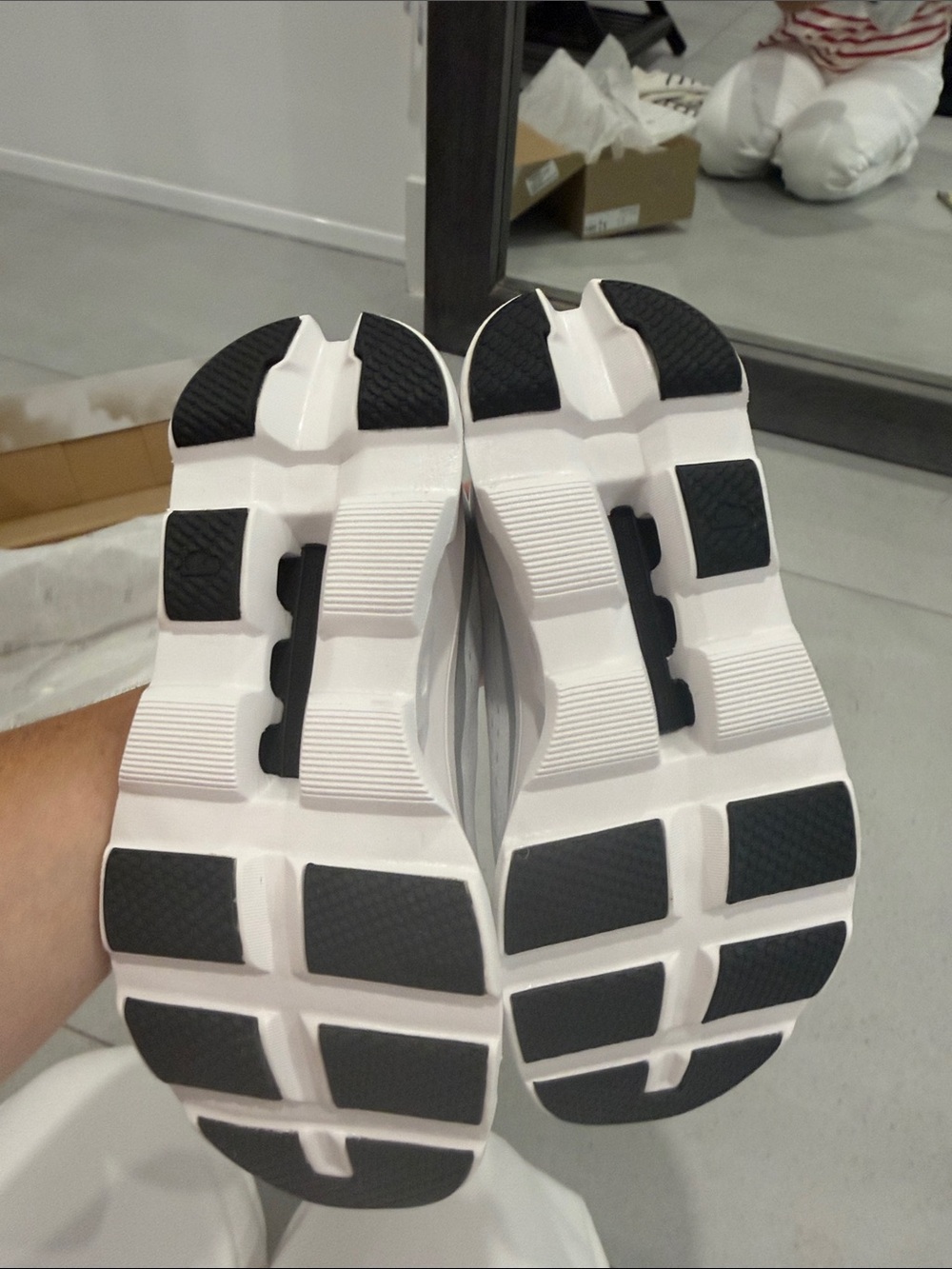 On Running White and Black Cloud-Inspired Sneakers - Picture 6 of 8